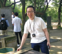 严晓磊 照片