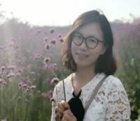 江莹 照片
