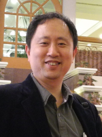 周赳 照片