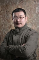 王军 照片