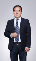 岳万福 照片