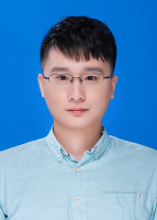 邹龙海 照片