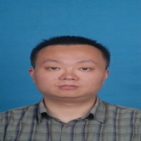 王磊 照片