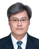 张赤东 照片