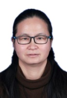 高云 照片