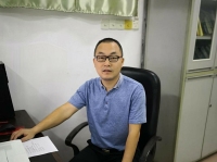 黄江华 照片