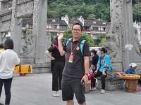 余土元 照片