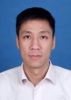 龙辉 照片