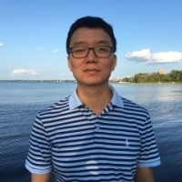 李宇亮 照片