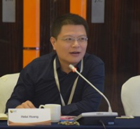 黄合来 照片