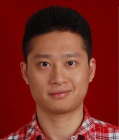 黄殷 照片
