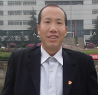 黄永鹏 照片