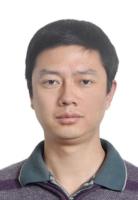 黄锐 照片
