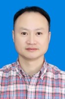 刘雄昊 照片