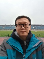 李越 照片