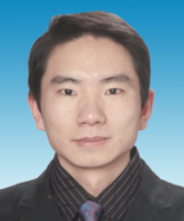 王辉 照片