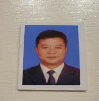 尹承松 照片