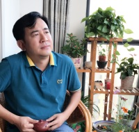 阳建国 照片
