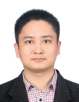 周健 照片