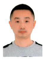 赵明 照片