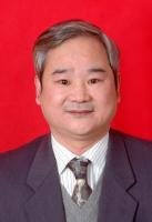 钟宏 照片