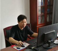 成凤明 照片