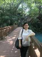 曾艳玲 照片