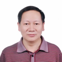 何钢 照片