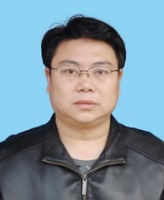 李明 照片