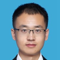 李泽 照片