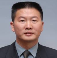 秦立春 照片