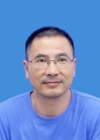 伍永忠 照片