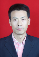 王伟 照片