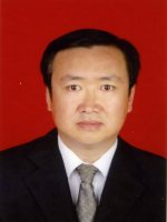 王新刚 照片