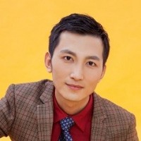 柯伟 照片