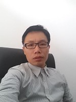 李高仁 照片