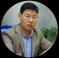 李文均 照片