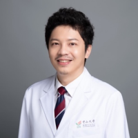 杨江 照片