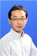 秦骏 照片