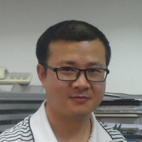 龙勇 照片