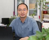 李云河 照片