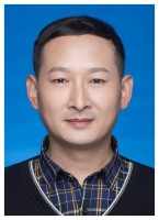 王勇 照片