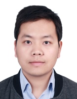 余帆 照片