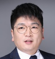 傅淳华 照片