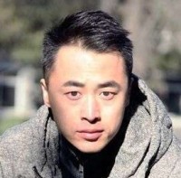 李进 照片