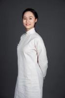 杨希 照片