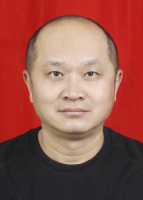李毅 照片