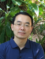 吴建 照片