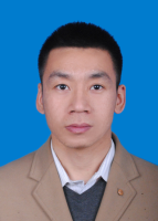王恩 照片