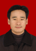 王新奇 照片